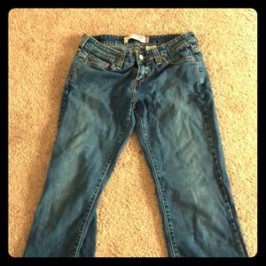 Size 4M Levi Jeans